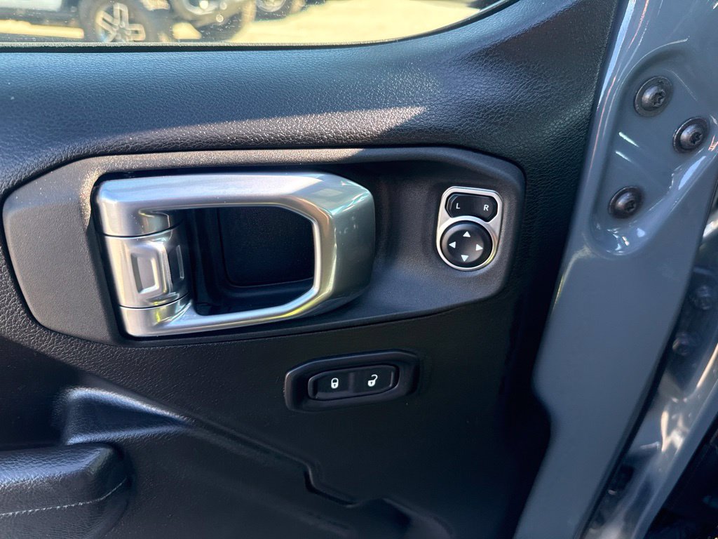Used 2026 Jeep Wrangler Unlimited Sport AWD/4WD image 23
