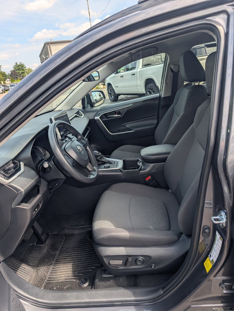 Certified 2024 Toyota RAV4 XLE AWD/4WD image 14