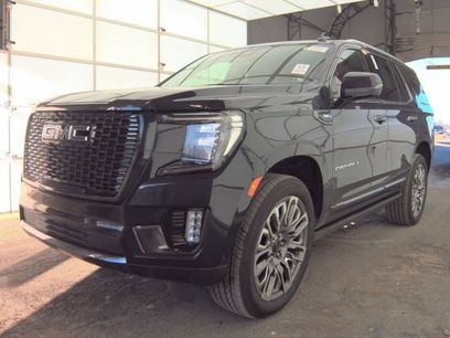 Used 2023 GMC Yukon Denali Ultimate w/ LPO, Floor Liner Package