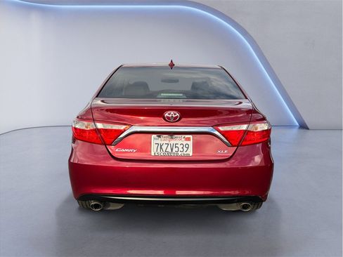 Used 2015 Toyota Camry XLE w/ Advanced Technology Package image 5