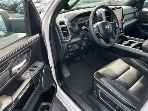 Used 2025 RAM 1500 Laramie AWD/4WD image 9
