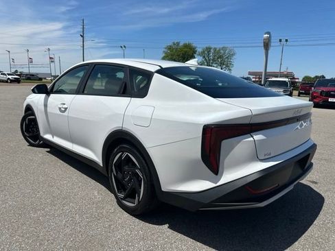 Used 2025 Kia K4 EX FWD image 19
