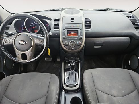Used 2013 Kia Soul + w/ Audio Pkg image 10