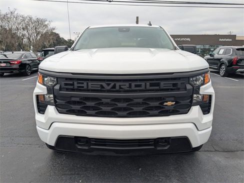Used 2023 Chevrolet Silverado 1500 Custom image 9