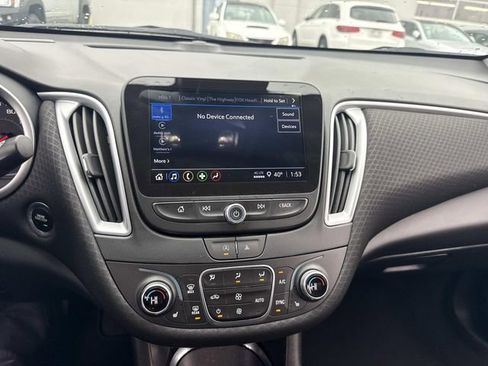 Used 2023 Chevrolet Malibu LT FWD image 29