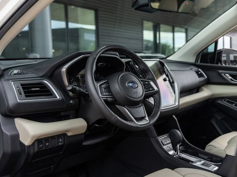 Used 2025 Subaru Ascent Limited AWD/4WD image 23