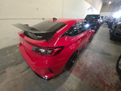 Used 2023 Honda Civic Type R image 3