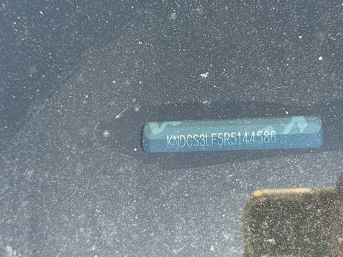 Used 2024 Kia Niro EX w/ EX Cold Weather Package image 3