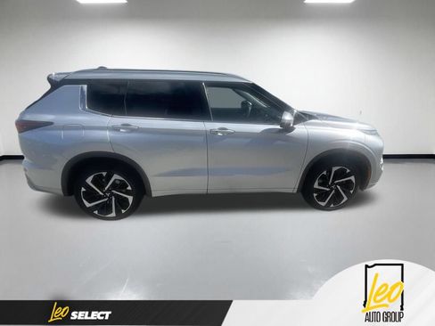 Used 2022 Mitsubishi Outlander SEL AWD/4WD image 1
