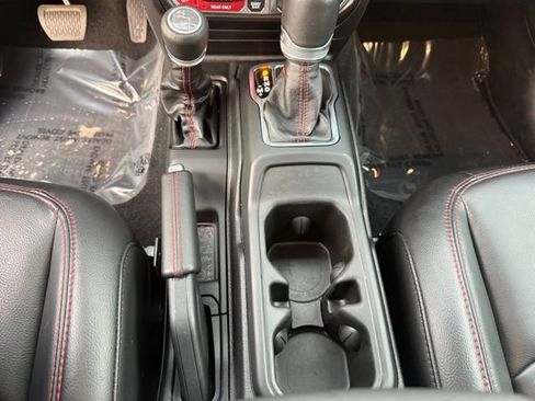 Used 2023 Jeep Gladiator Rubicon w/ Cold Weather Group image 27