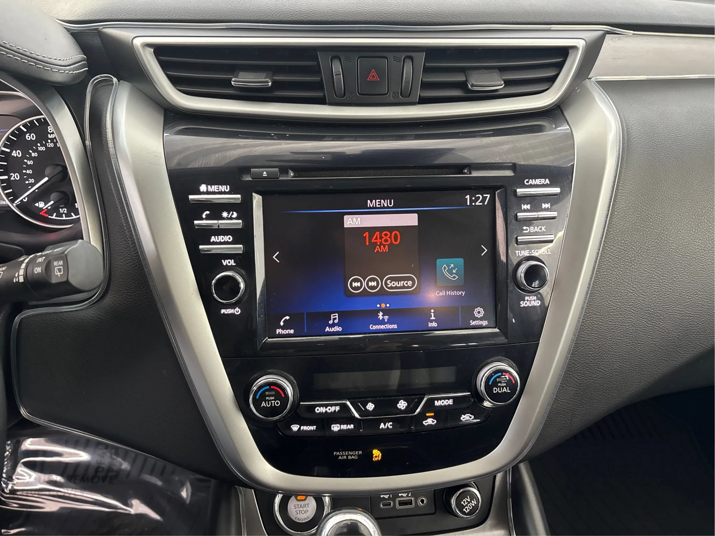 Used 2022 Nissan Murano SV AWD/4WD image 19