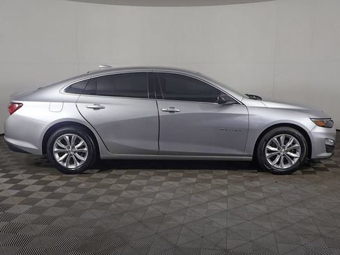 Used 2021 Chevrolet Malibu LT FWD image 15