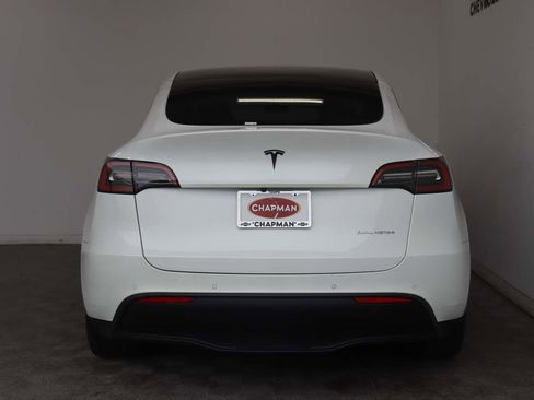 Used 2021 Tesla Model Y Long Range AWD/4WD image 7