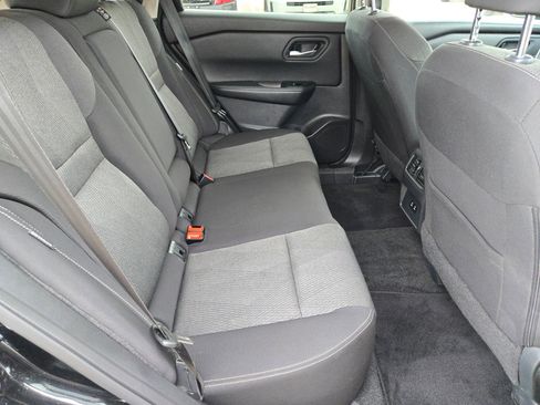 Certified 2025 Nissan Rogue SV image 26