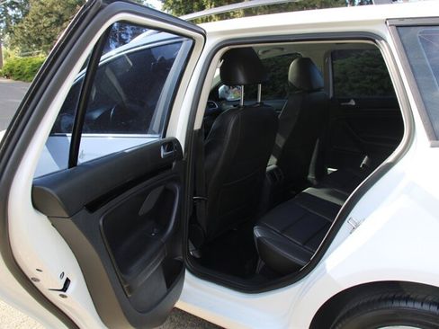 Used 2014 Volkswagen Jetta TDI FWD image 6