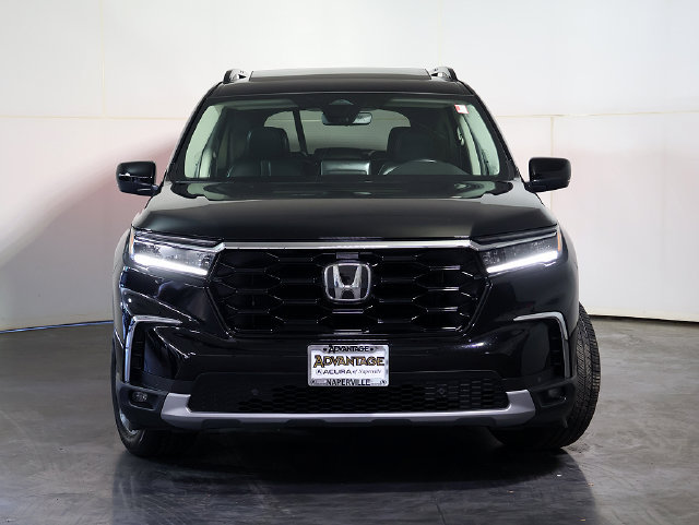 Used 2024 Honda Pilot Touring image 9