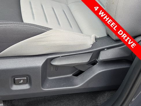 Used 2024 Toyota Tacoma TRD Off-Road AWD/4WD image 14
