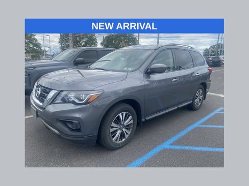 Used 2019 Nissan Pathfinder S AWD/4WD image 1