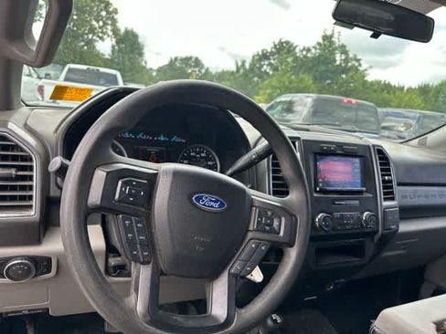 Used 2017 Ford F250 XLT AWD/4WD image 7