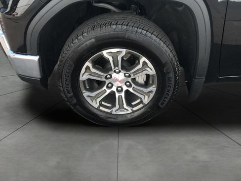 Used 2026 GMC Sierra 1500 SLT AWD/4WD image 3