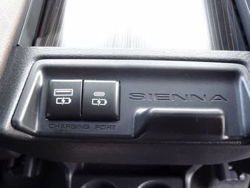 Certified 2023 Toyota Sienna Platinum AWD/4WD image 21