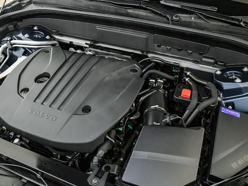 Certified 2025 Volvo XC60 B5 Core AWD/4WD image 26