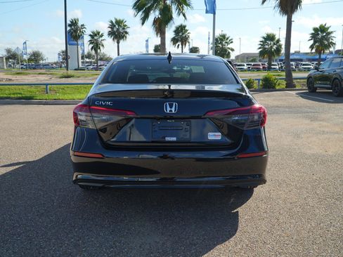 Used 2023 Honda Civic EX image 6