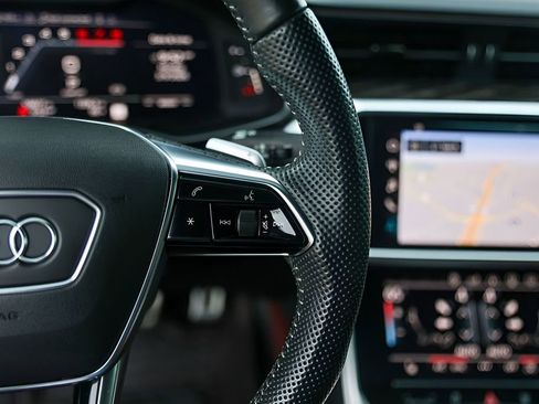 Used 2020 Audi S6 Prestige w/ Prestige Package image 16