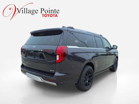 Used 2025 Ford Expedition Max Platinum AWD/4WD image 4
