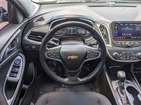 Used 2022 Chevrolet Malibu LT w/ Midnight Edition FWD image 15
