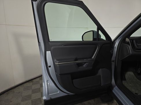Used 2025 Rivian R1T Adventure AWD/4WD image 16