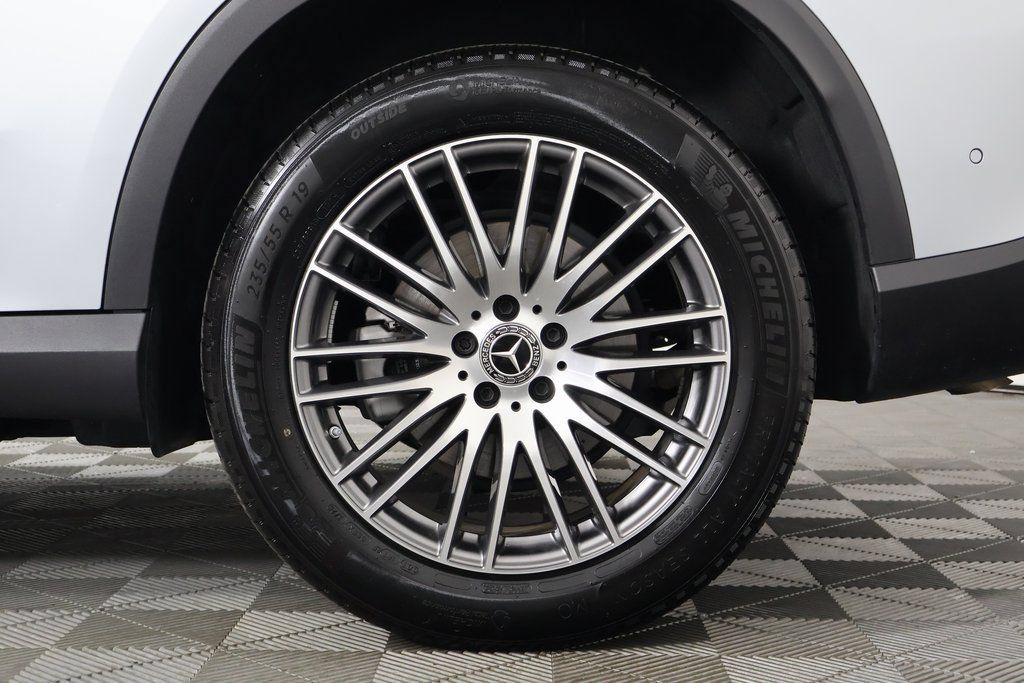 Certified 2026 Mercedes-Benz GLC 300 image 16