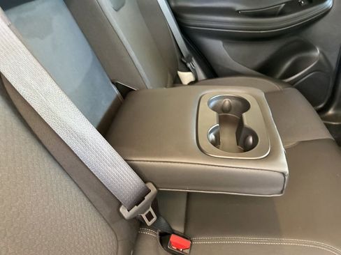 Used 2022 Buick Encore GX Select FWD image 29