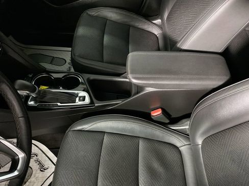 Used 2020 Buick Encore GX Essence w/ Sport Touring Package image 20