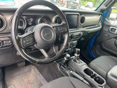 Used 2022 Jeep Gladiator Sport AWD/4WD image 6