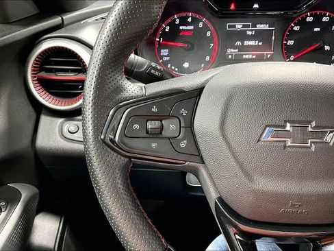 Used 2024 Chevrolet Trax RS w/ Driver Confidence Package FWD image 11