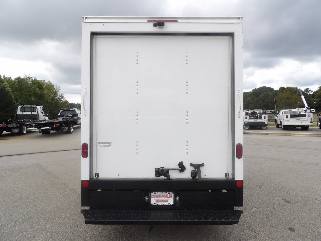 Used 2023 Ford Transit 350 DRW RWD image 6