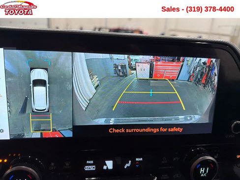 Used 2024 Toyota Highlander Platinum image 20