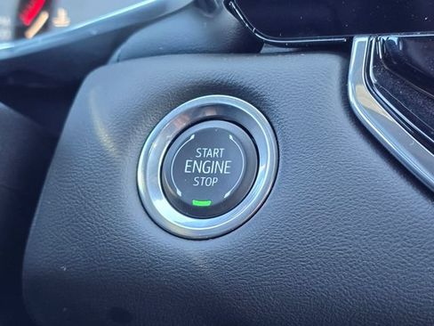 Used 2025 GMC Canyon Elevation w/ Convenience Package AWD/4WD image 37