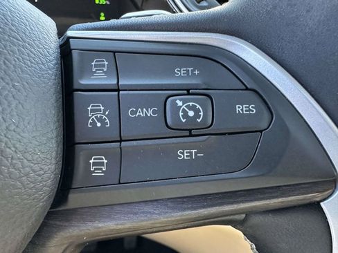 Used 2022 Jeep Grand Cherokee Limited 4xe AWD/4WD image 34