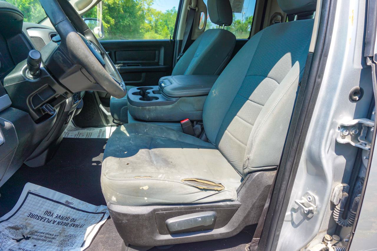 Used 2019 RAM 1500 Express w/ Express Value Package AWD/4WD image 10