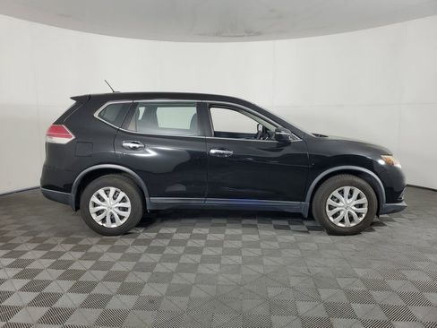 Used 2015 Nissan Rogue S FWD image 3
