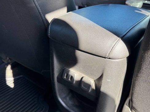 Used 2018 Chevrolet Colorado LT w/ Safety Package image 18