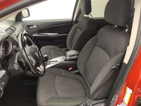 Used 2020 Dodge Journey SE w/ SE Popular Equipment Group FWD image 17