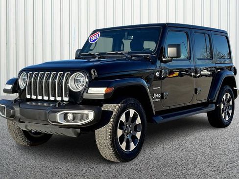 Used 2021 Jeep Wrangler Unlimited Sahara w/ Uconnect 4C Nav & Sound Group AWD/4WD image 3
