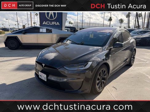Used 2024 Tesla Model X image 1