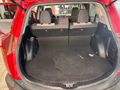 Used 2013 Toyota RAV4 XLE FWD image 34