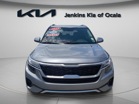 Certified 2023 Kia Seltos S w/ Navigation Package image 3