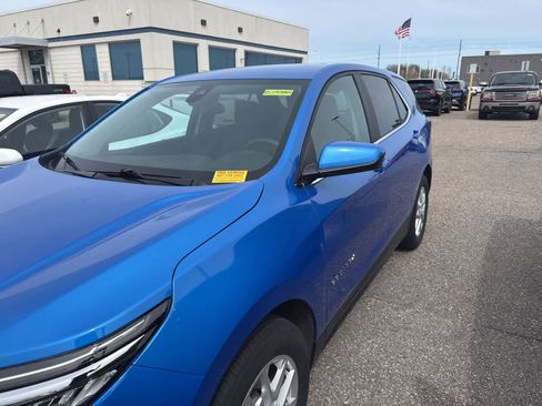 Used 2024 Chevrolet Equinox LT AWD/4WD image 24