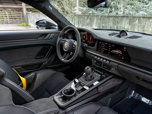 Certified 2026 Porsche 911 GT3 RWD image 52